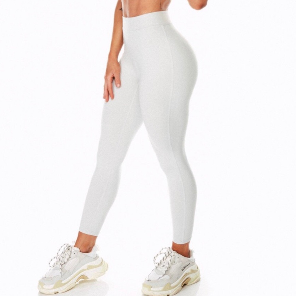 SASKI COLLECTION - Staple Cement Grey Leggings